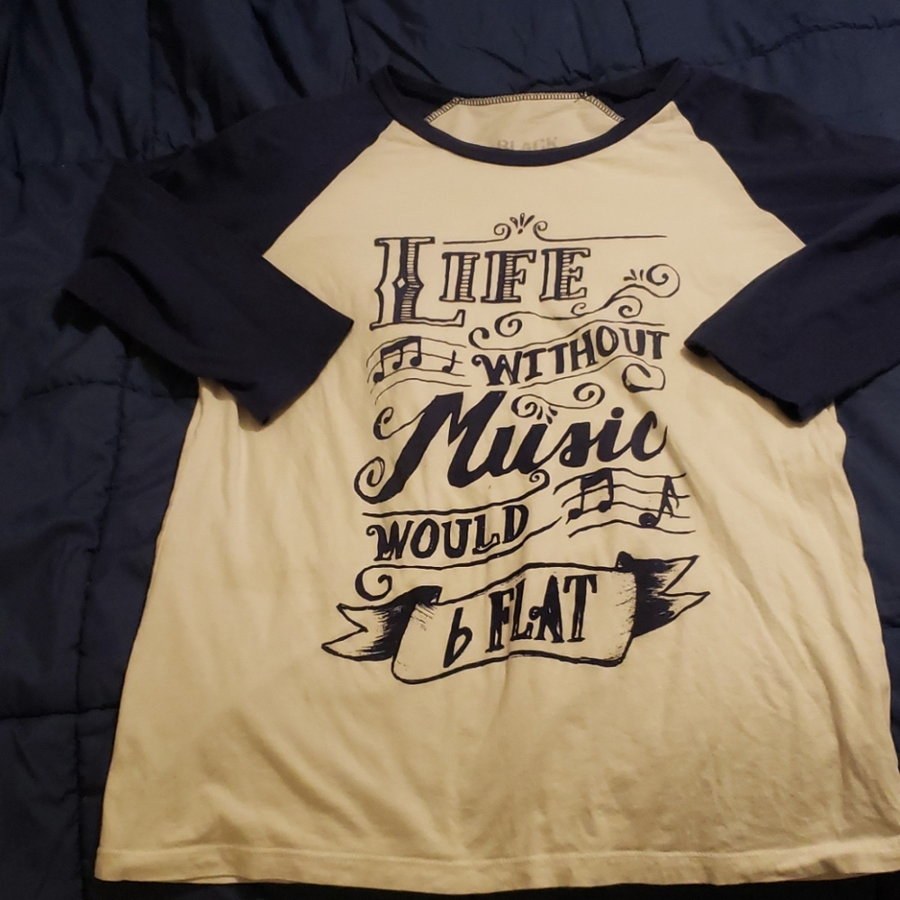3/4 sleeve shirt
